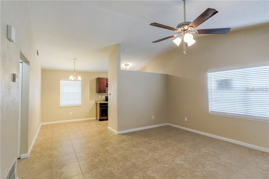 1003 W KALEY AVE #Apt 1