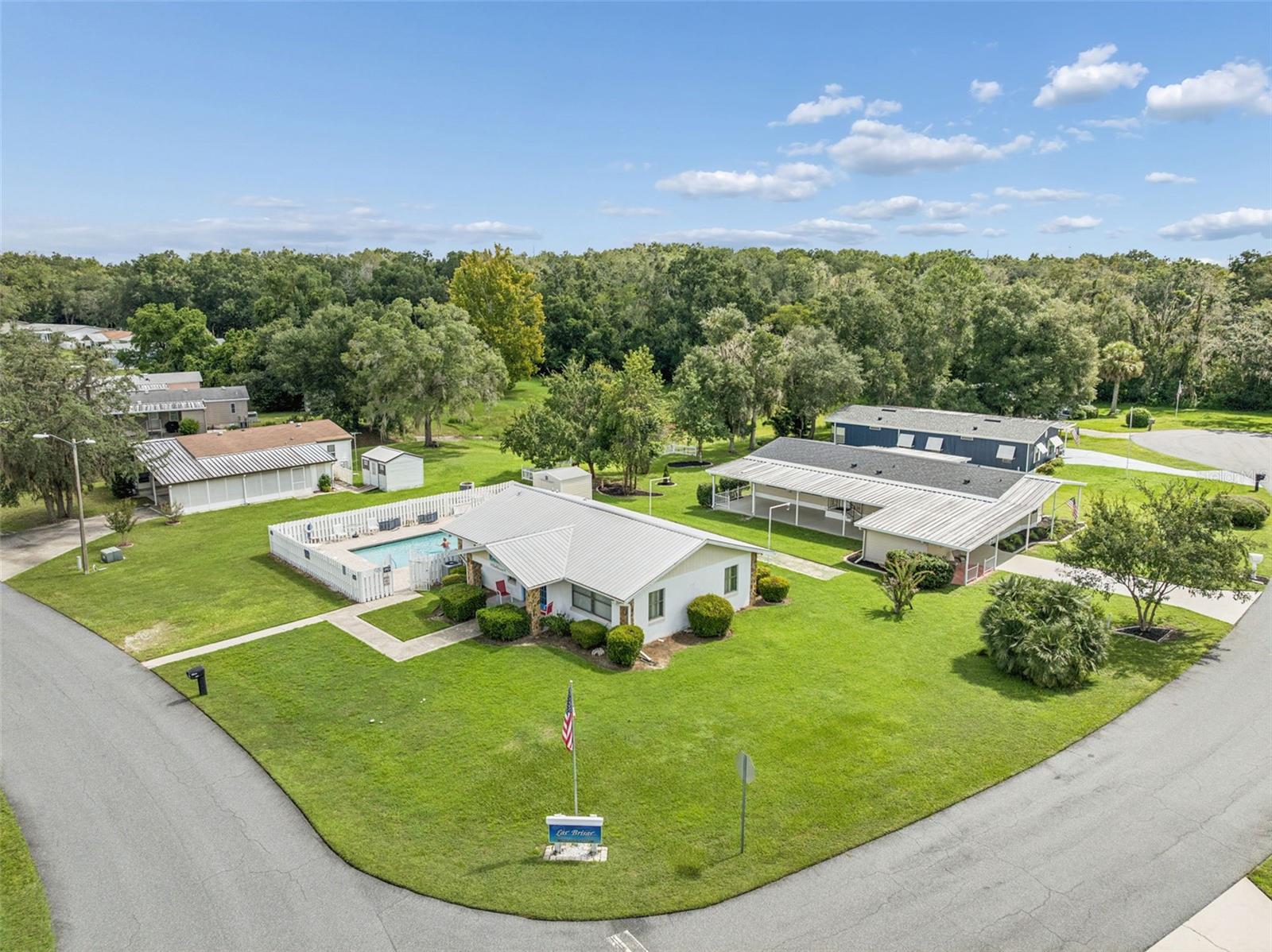 2595 E MONTE CT