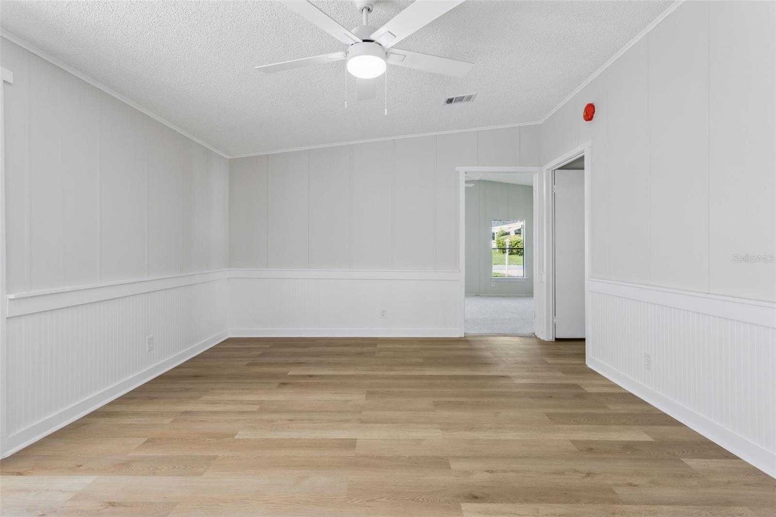 2595 E MONTE CT