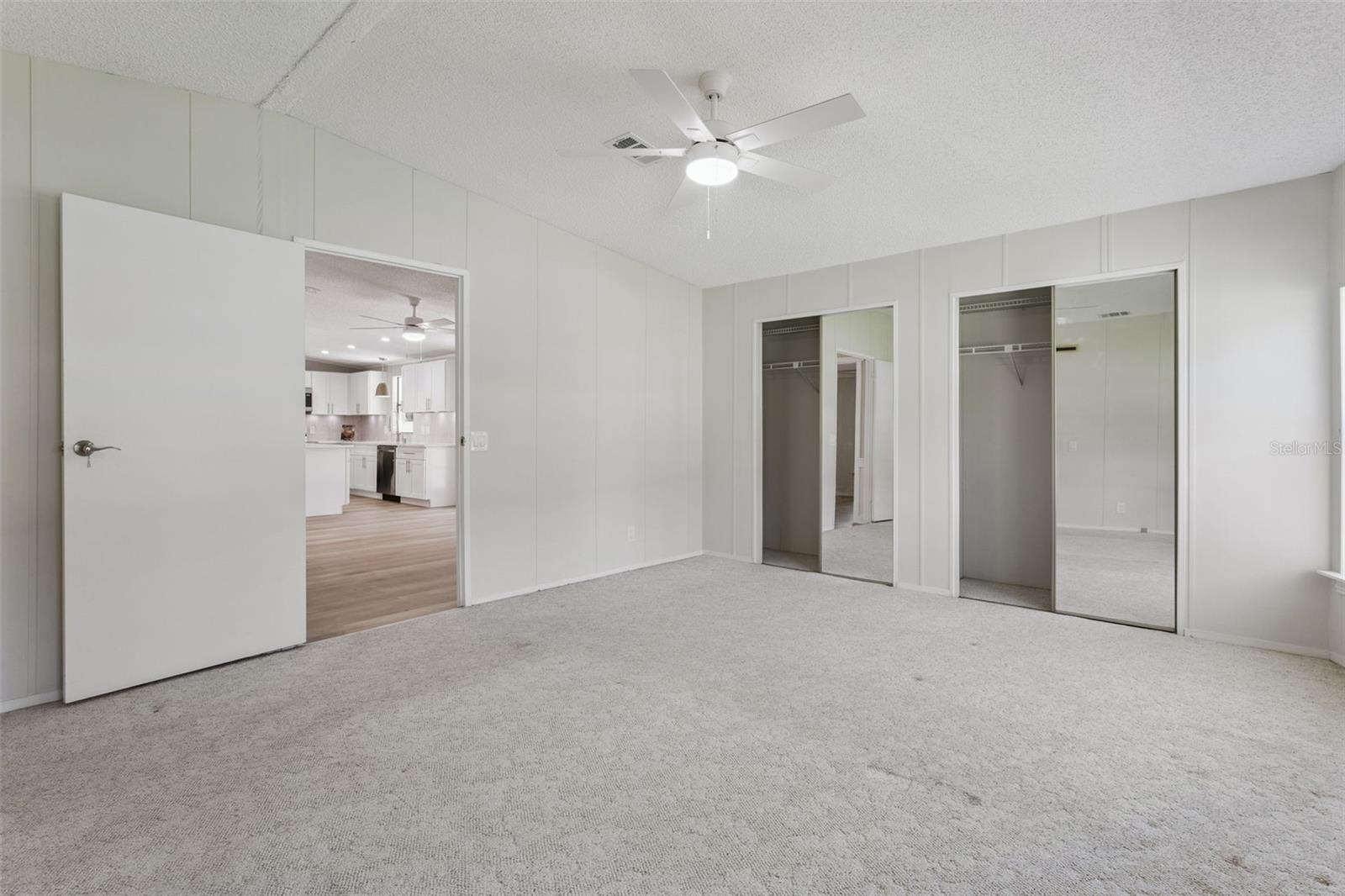 2595 E MONTE CT