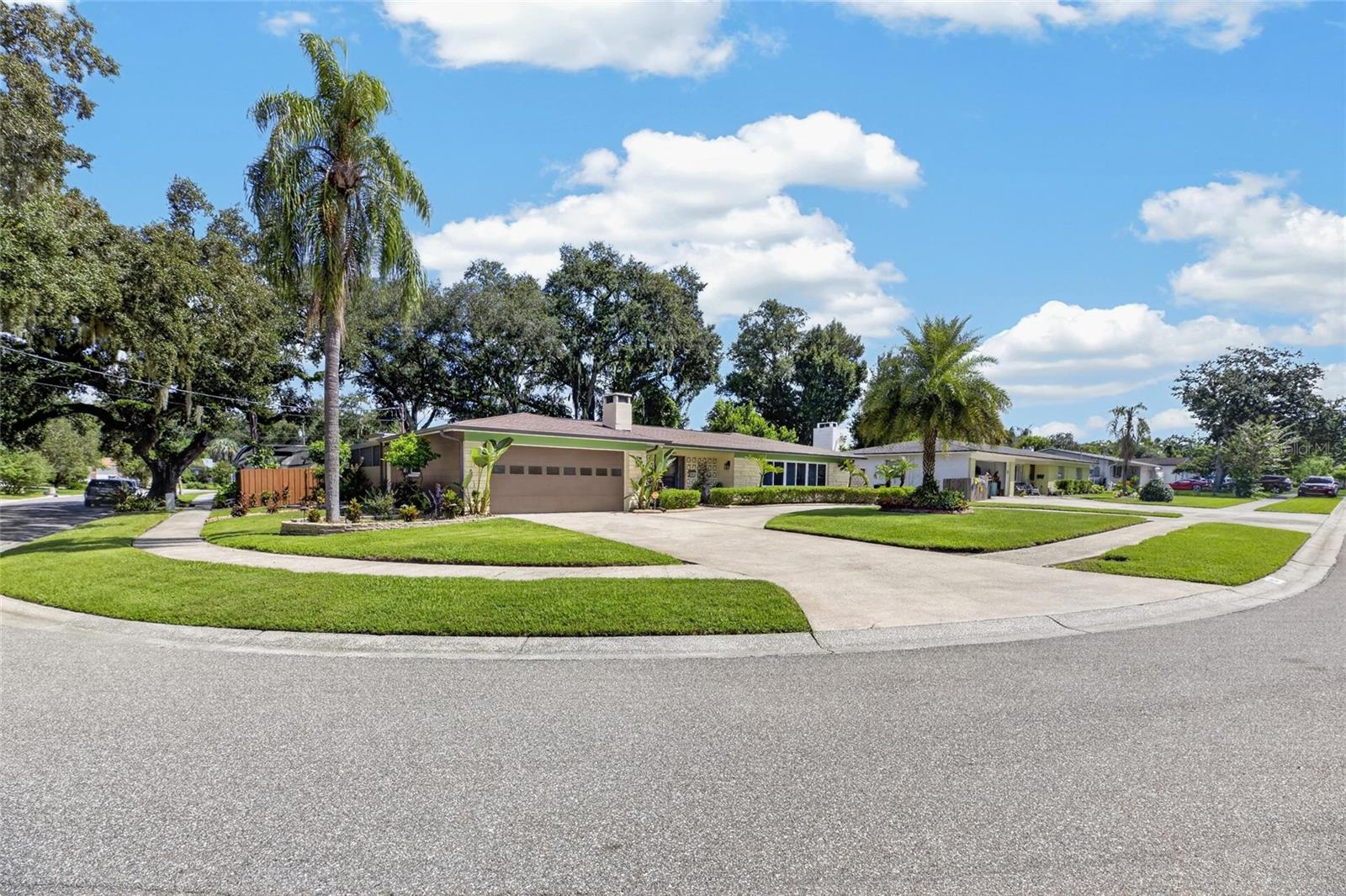506 S LARRY CIR