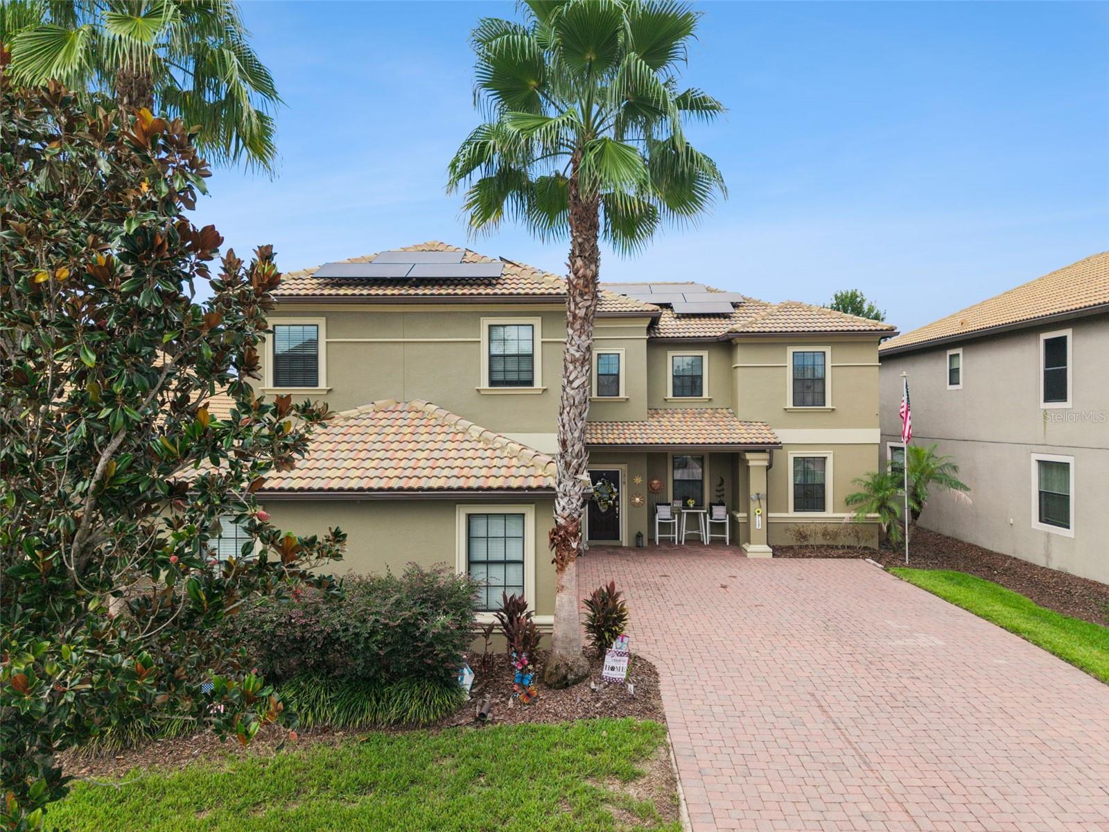 1319 GLENEAGLES LN