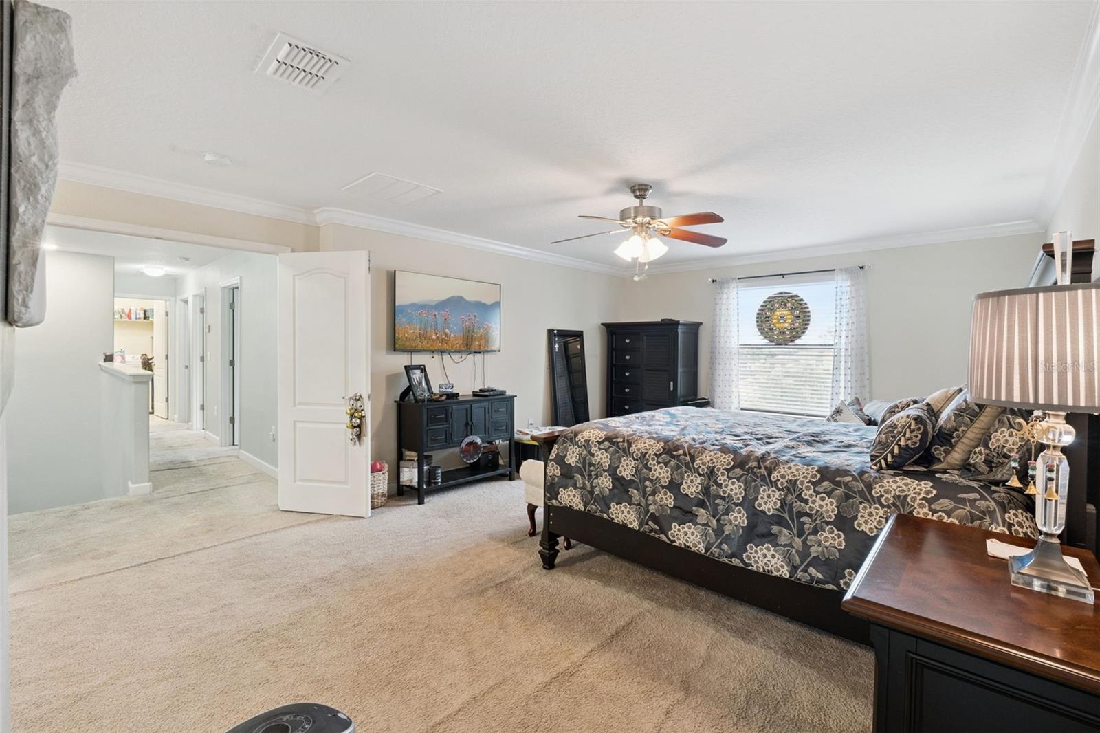1319 GLENEAGLES LN