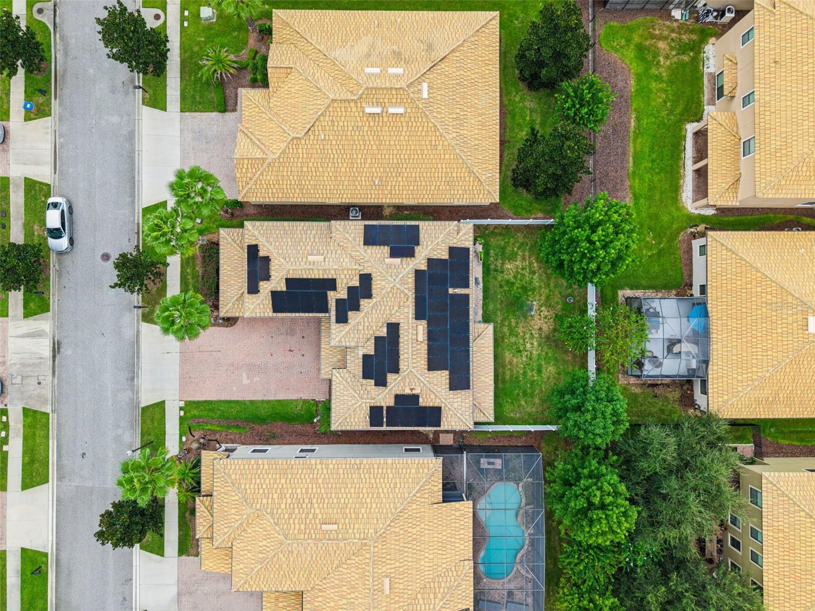 1319 GLENEAGLES LN