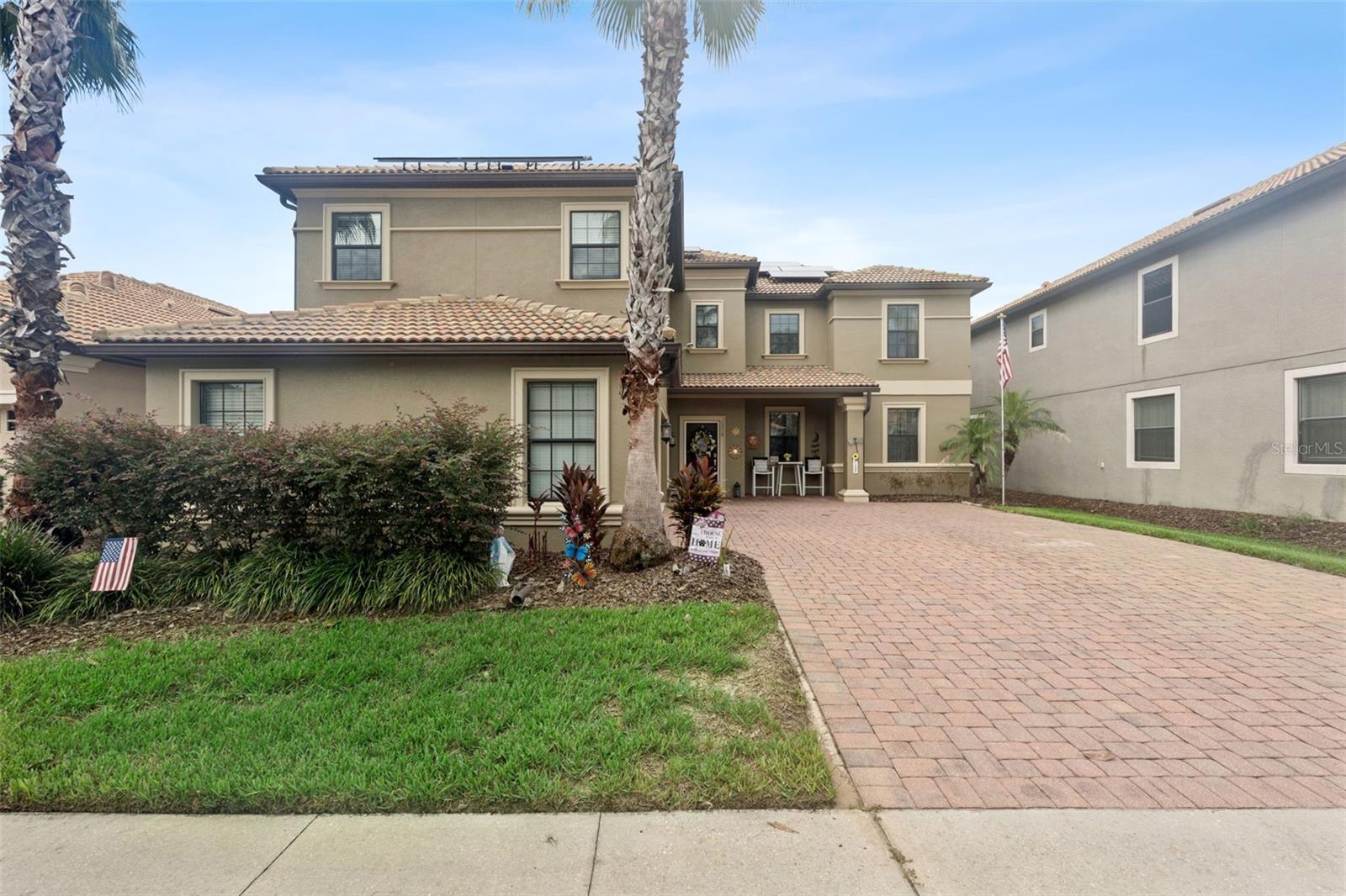 1319 GLENEAGLES LN