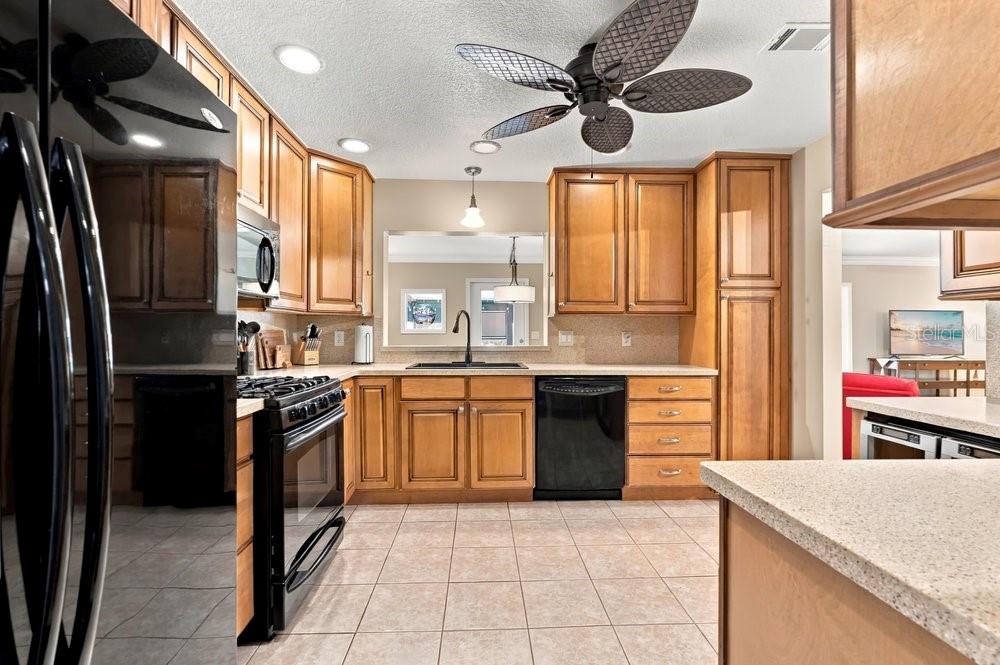 3742 SUTTERS MILL CIR