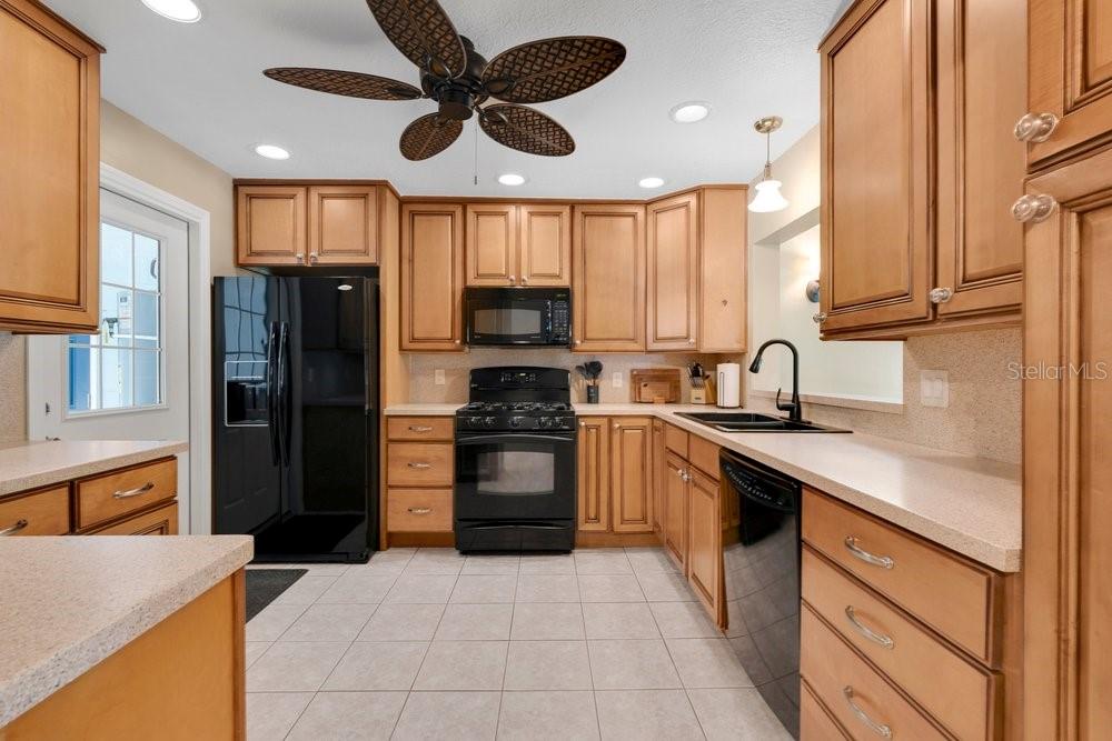 3742 SUTTERS MILL CIR