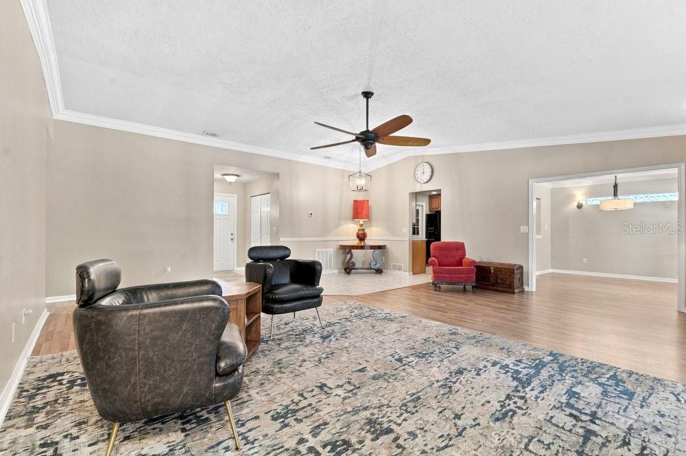 3742 SUTTERS MILL CIR