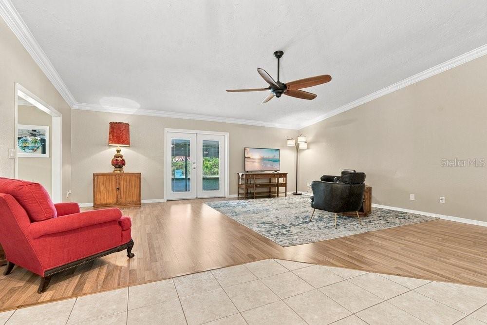 3742 SUTTERS MILL CIR