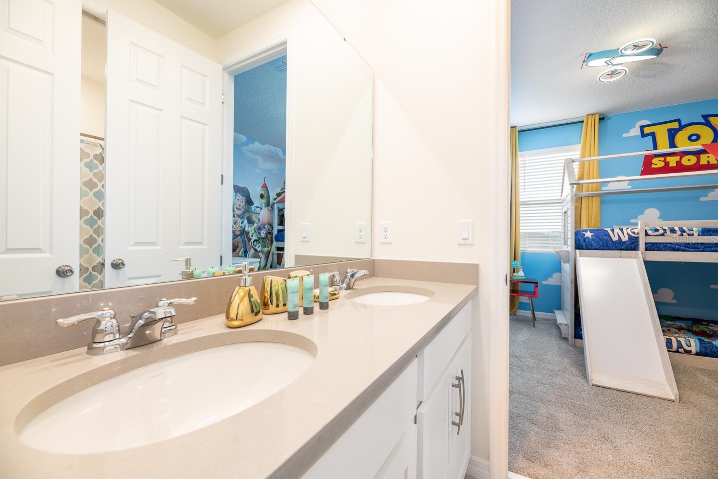1864 CARIBBEAN VIEW TER