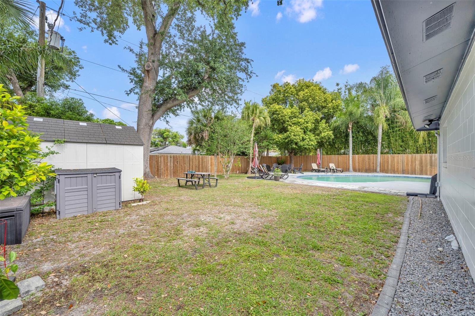 739 ROUGHBEARD RD