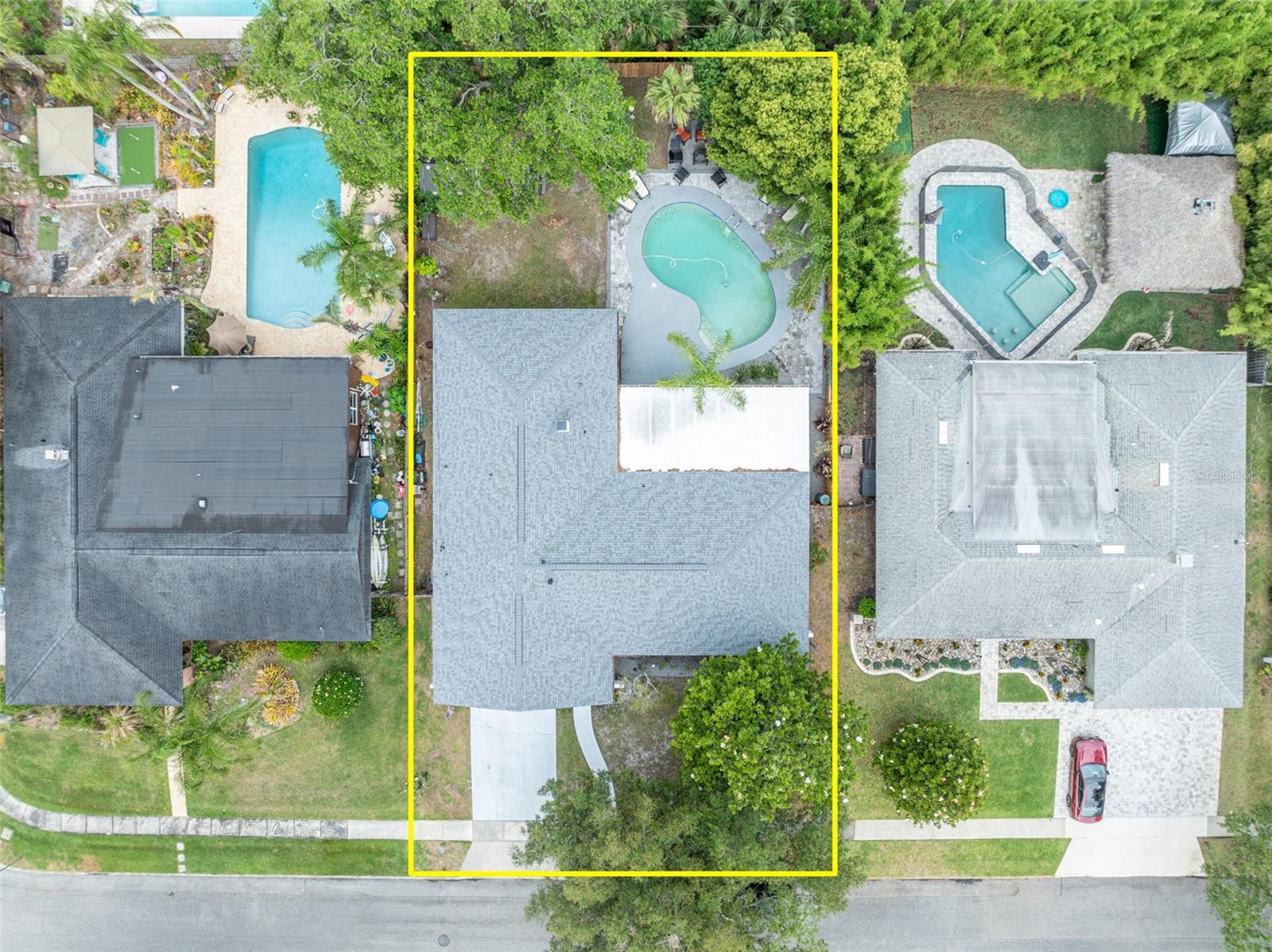 739 ROUGHBEARD RD