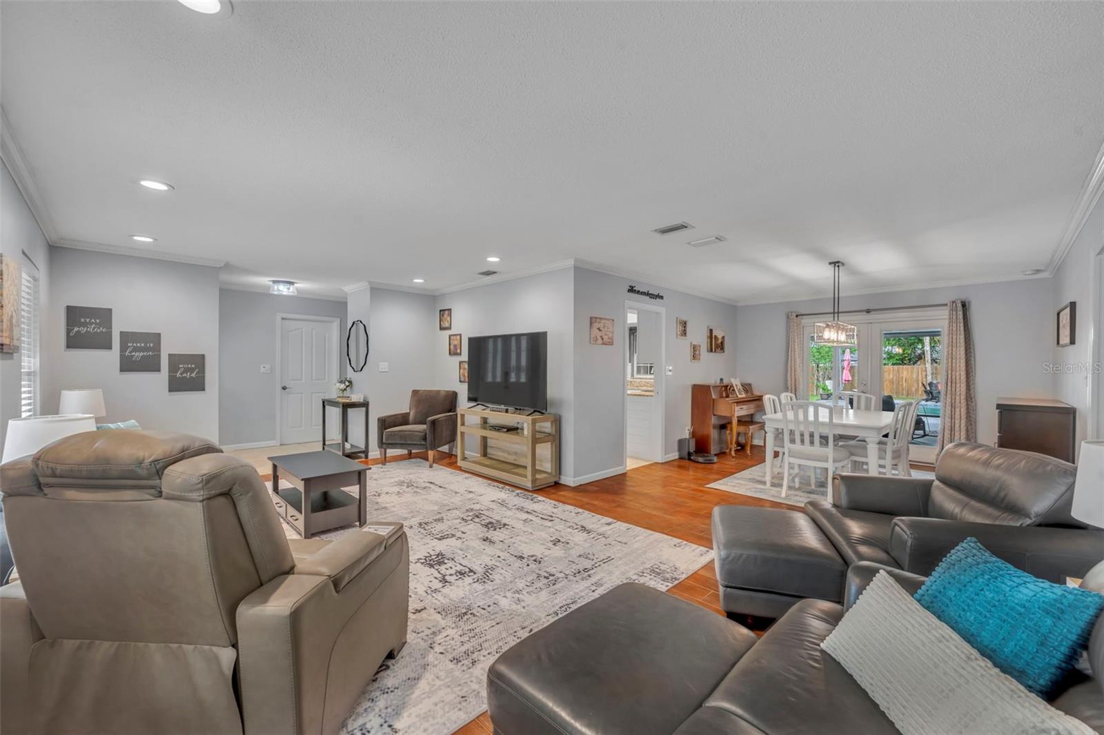 739 ROUGHBEARD RD