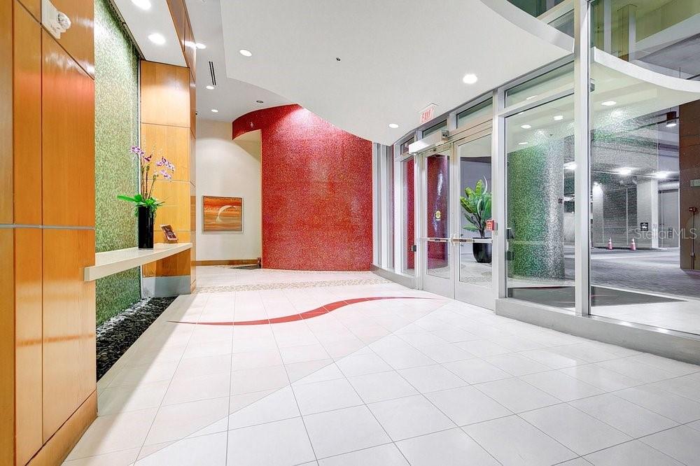 155 S COURT AVE #1102