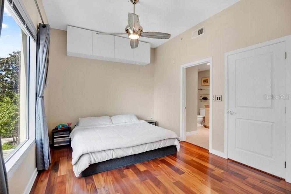155 S COURT AVE #1102