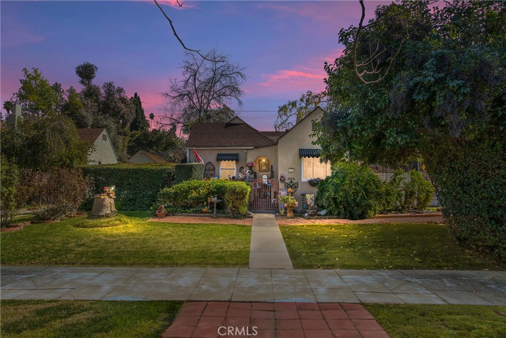 224 E Highland Avenue