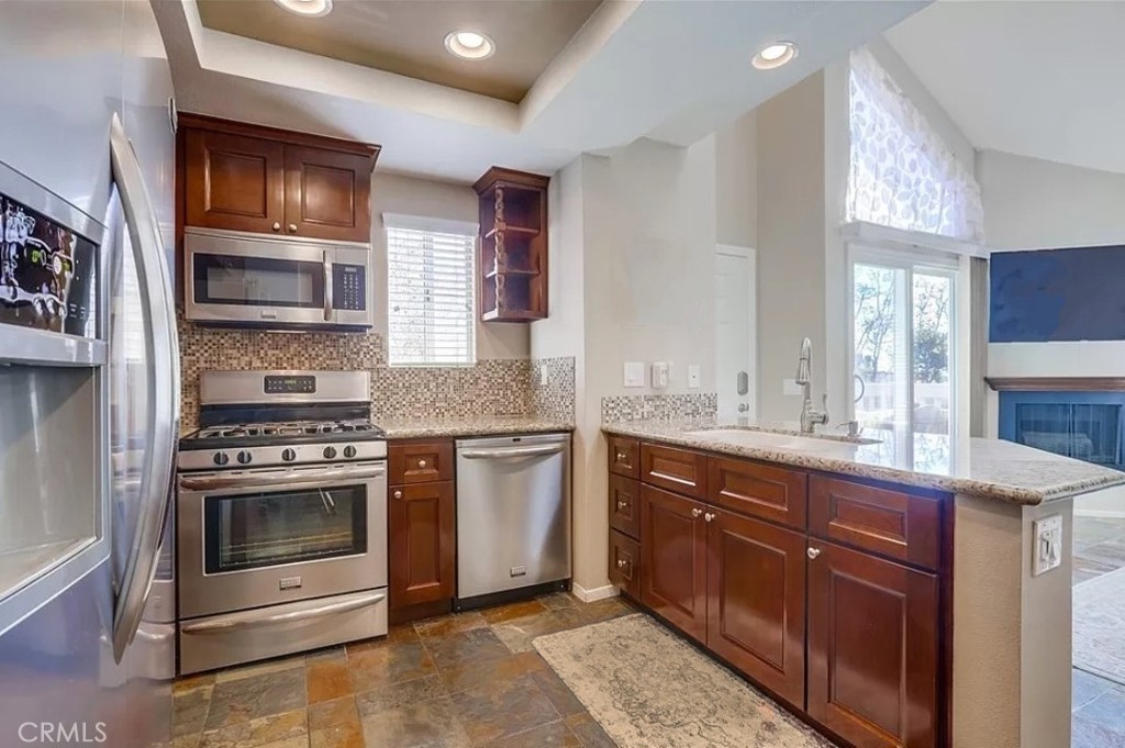 28882 canyon point