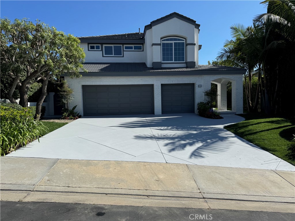 8 Glastonbury Place