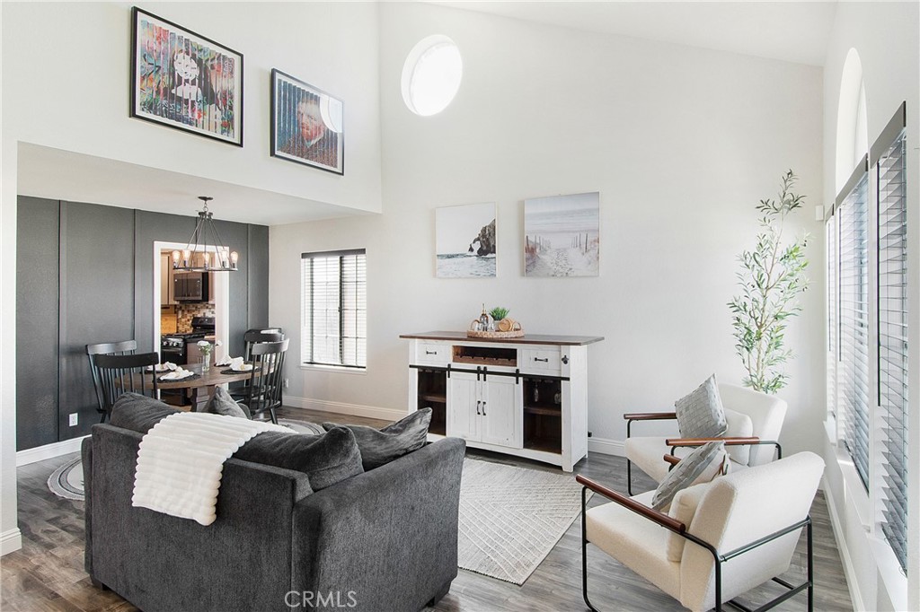 2855 W Fairview Drive