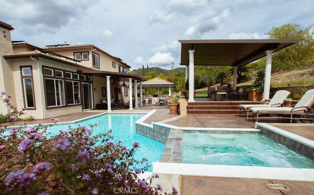 2109 Canyon View Lane