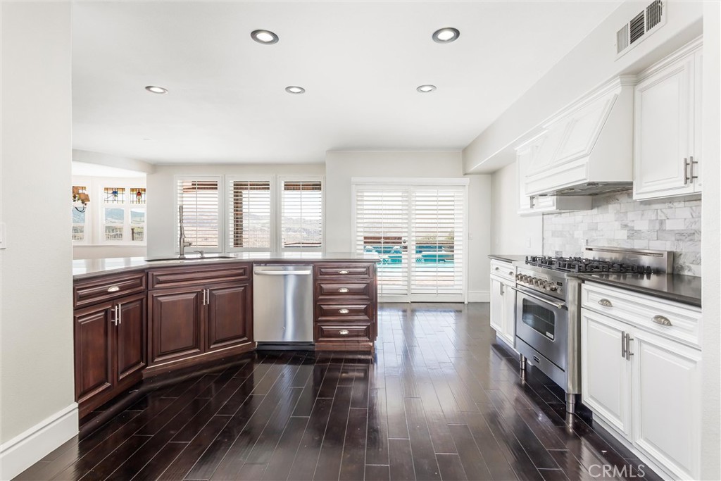 1608 Smiley Ridge