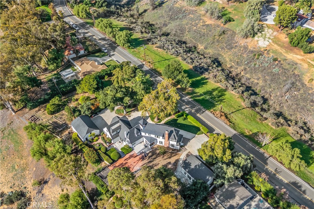 745 W Sunset Drive