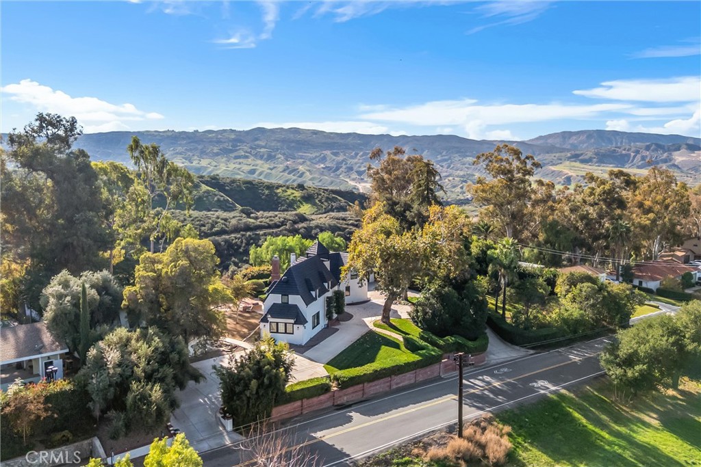 745 W Sunset Drive