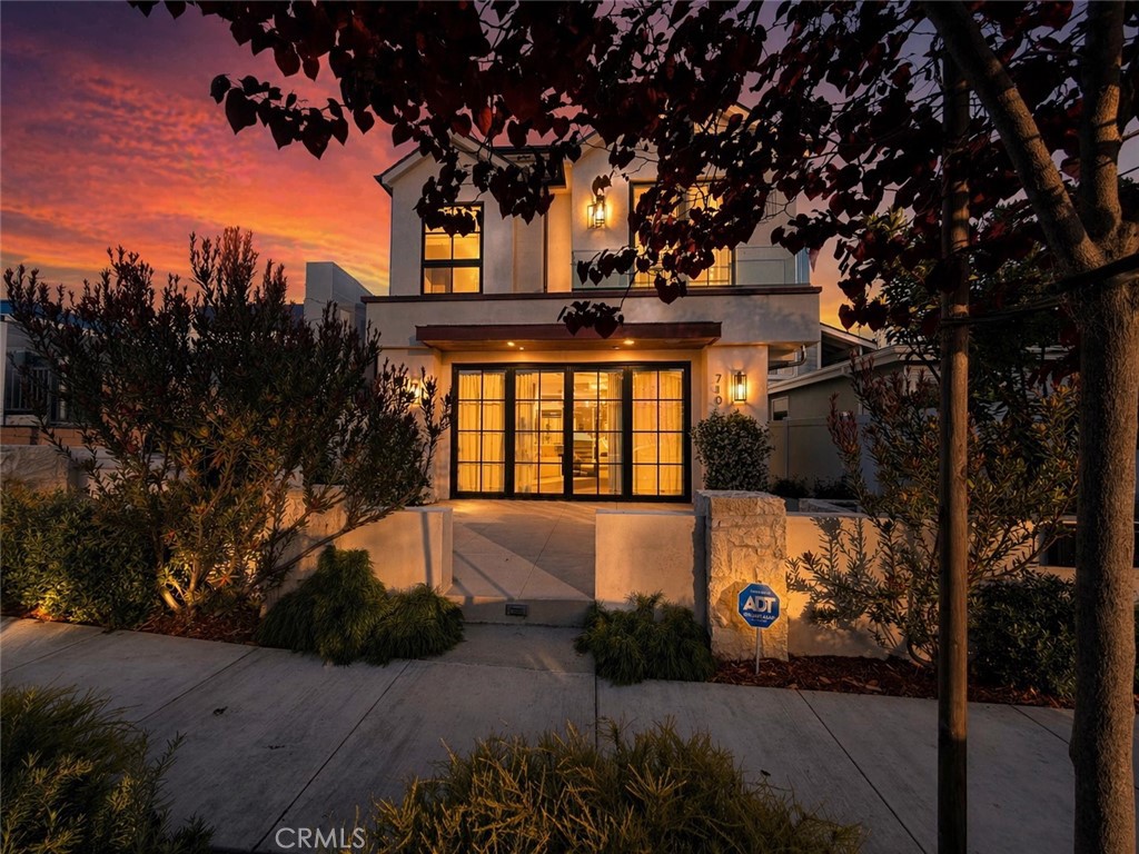 710 Avocado Avenue A