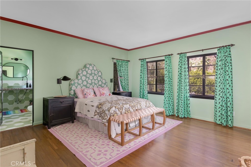 294 W Crestview Drive
