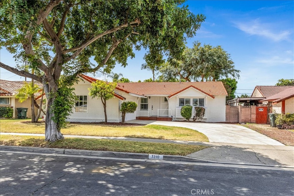 7210 Crescent
