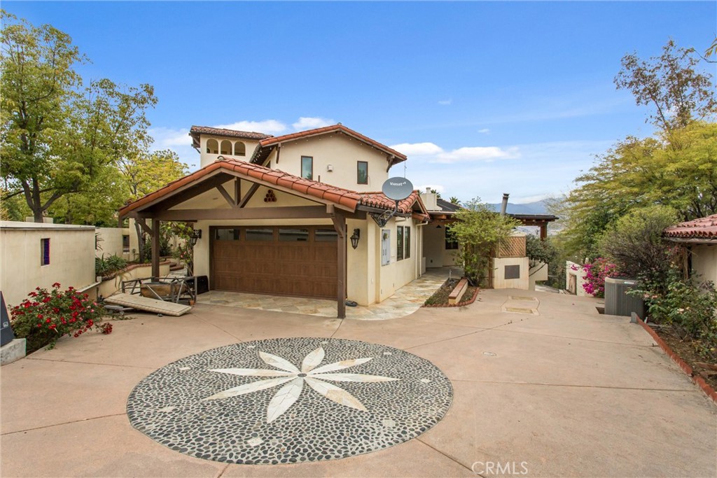 204 Saint Catherine