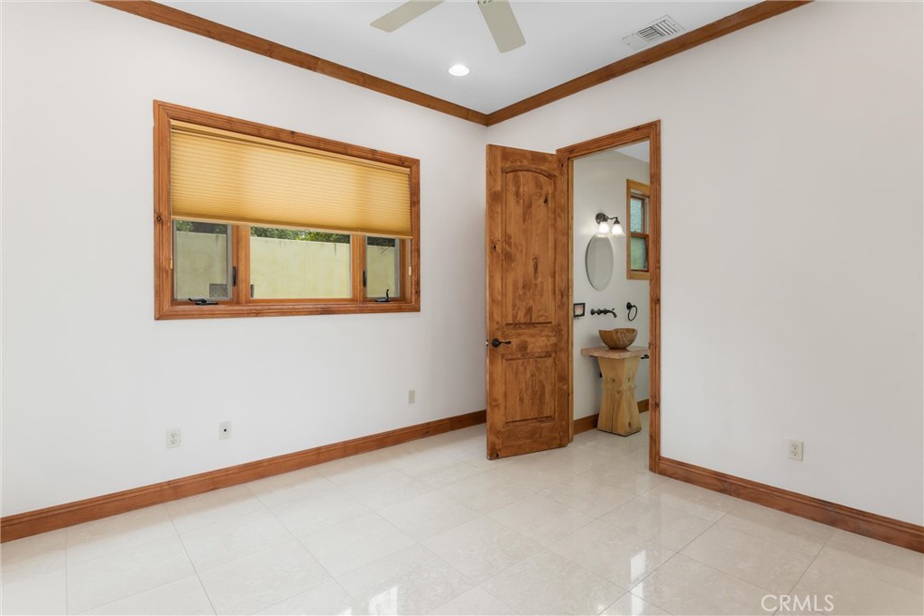 204 Saint Catherine