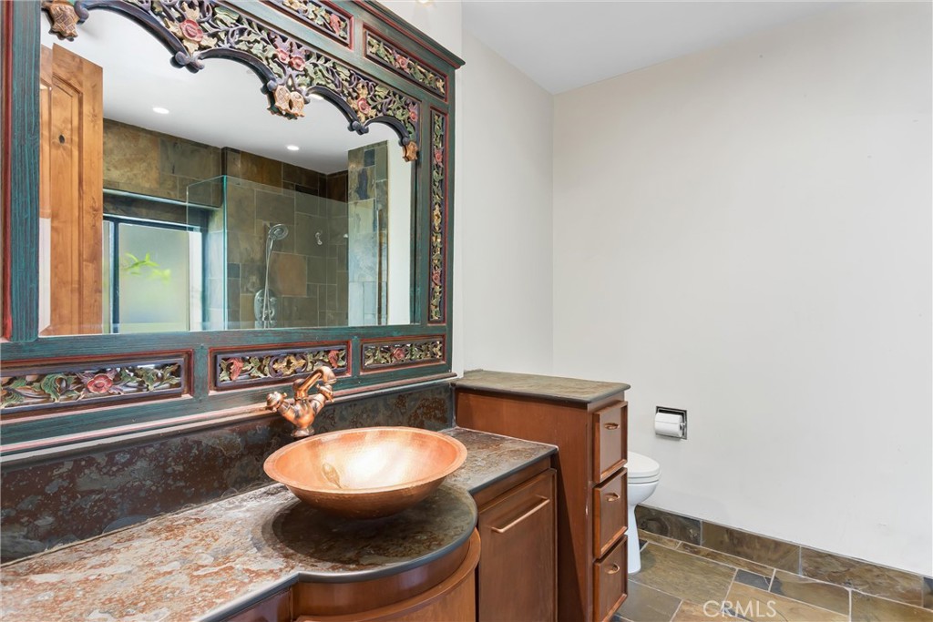 204 Saint Catherine