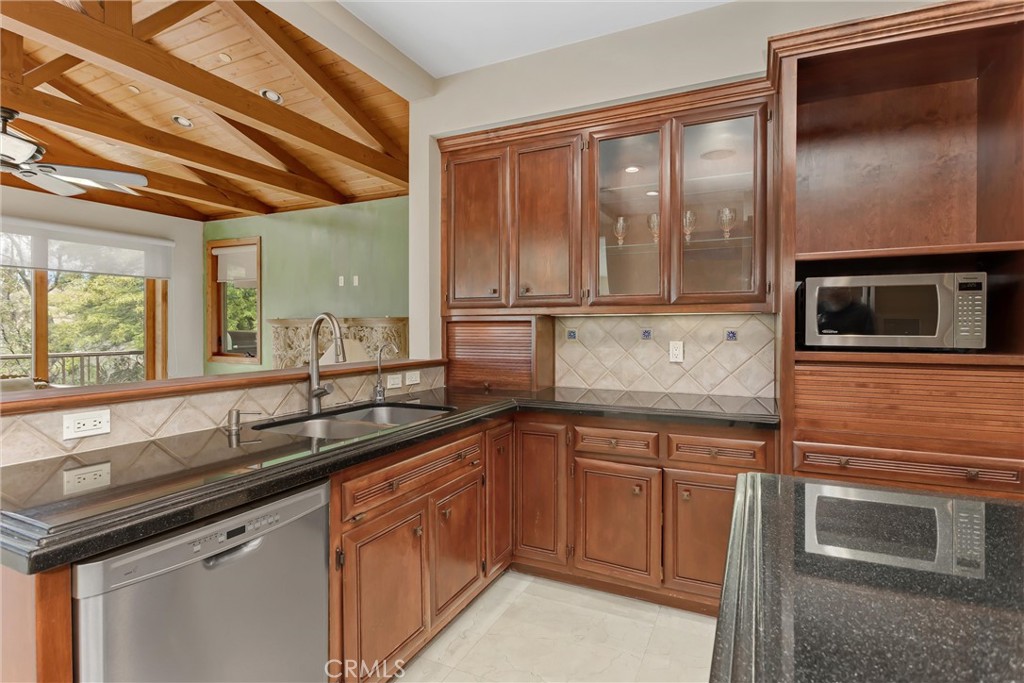 204 Saint Catherine