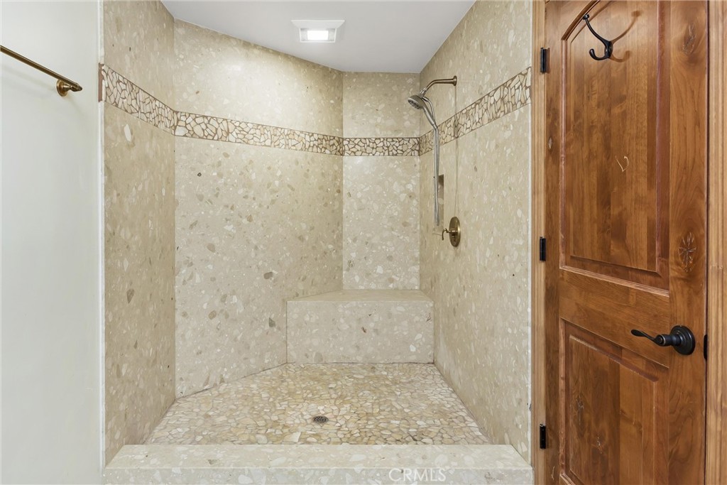 204 Saint Catherine