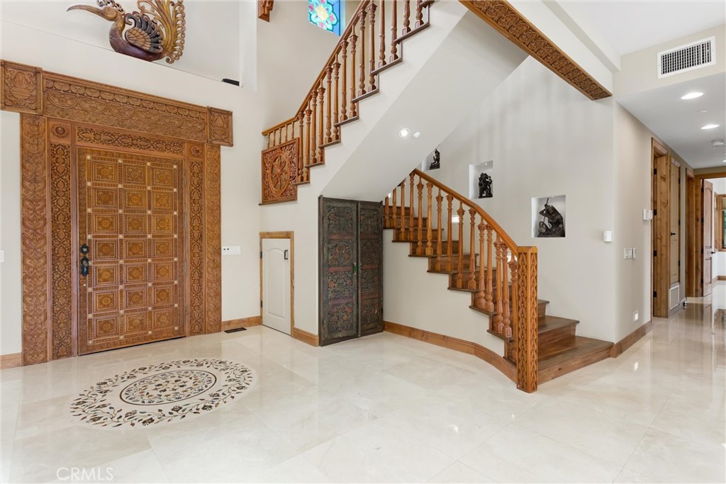 204 Saint Catherine