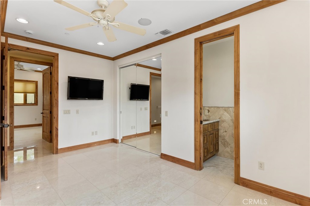 204 Saint Catherine