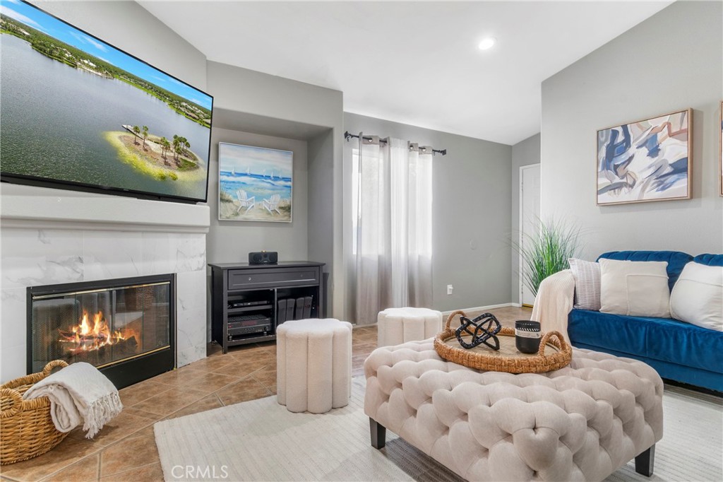 16366 W Sun Canyon