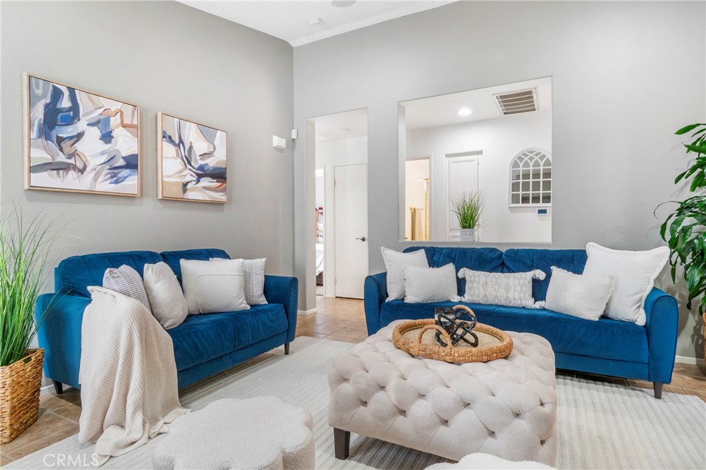 16366 W Sun Canyon