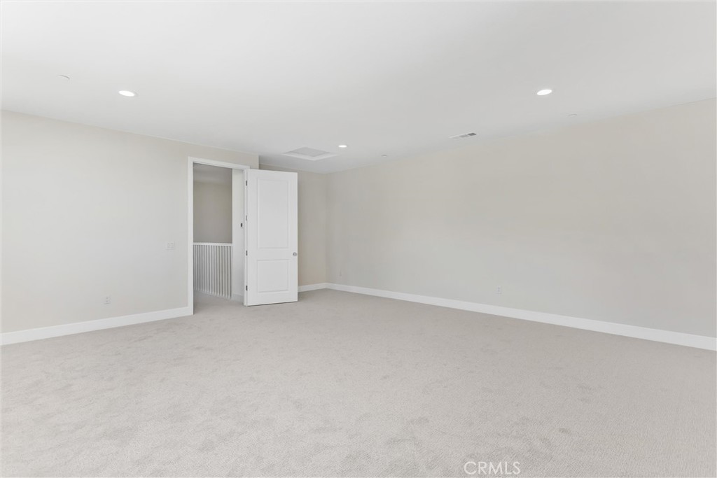 34511 Kadota Street
