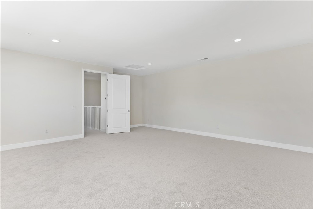 34511 Kadota Street