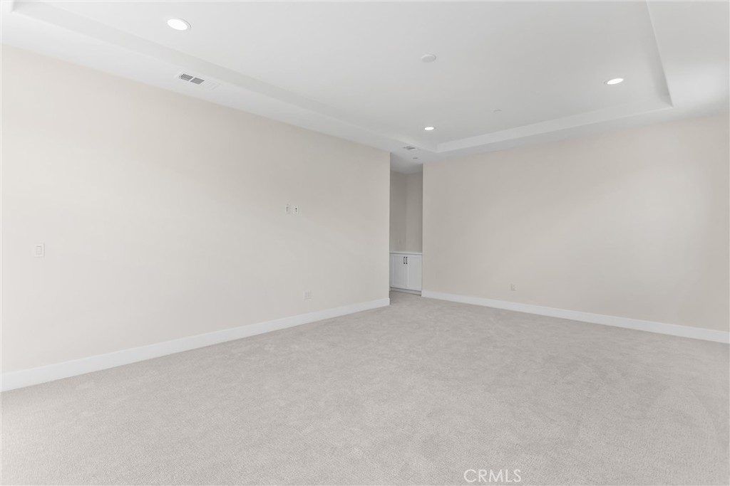 34511 Kadota Street