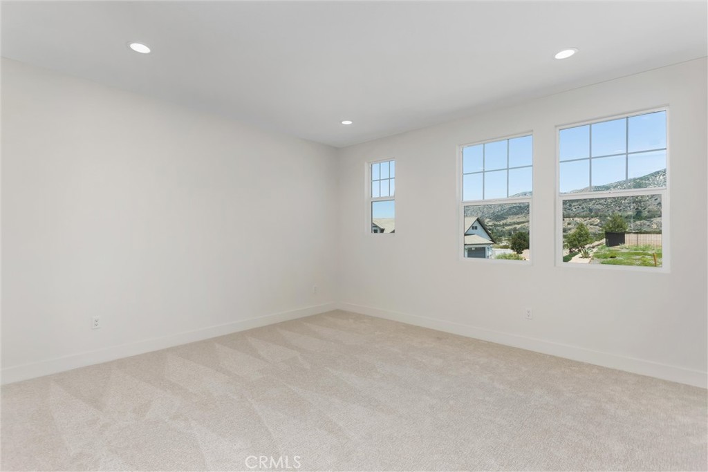 34511 Kadota Street