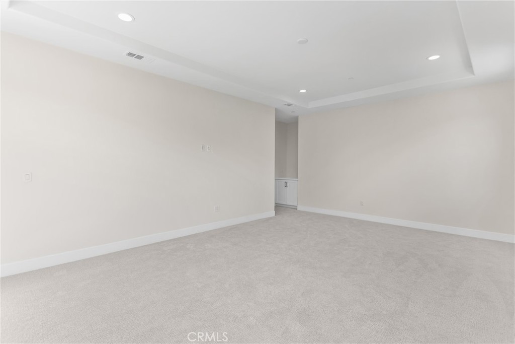 34511 Kadota Street