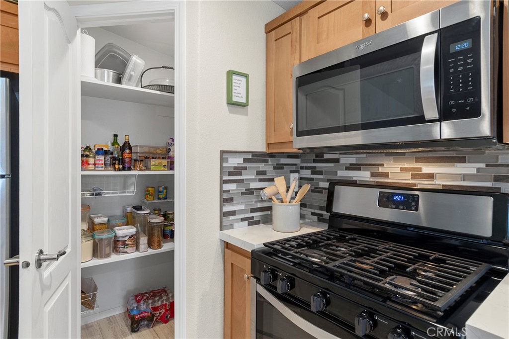 1424 Glengrove