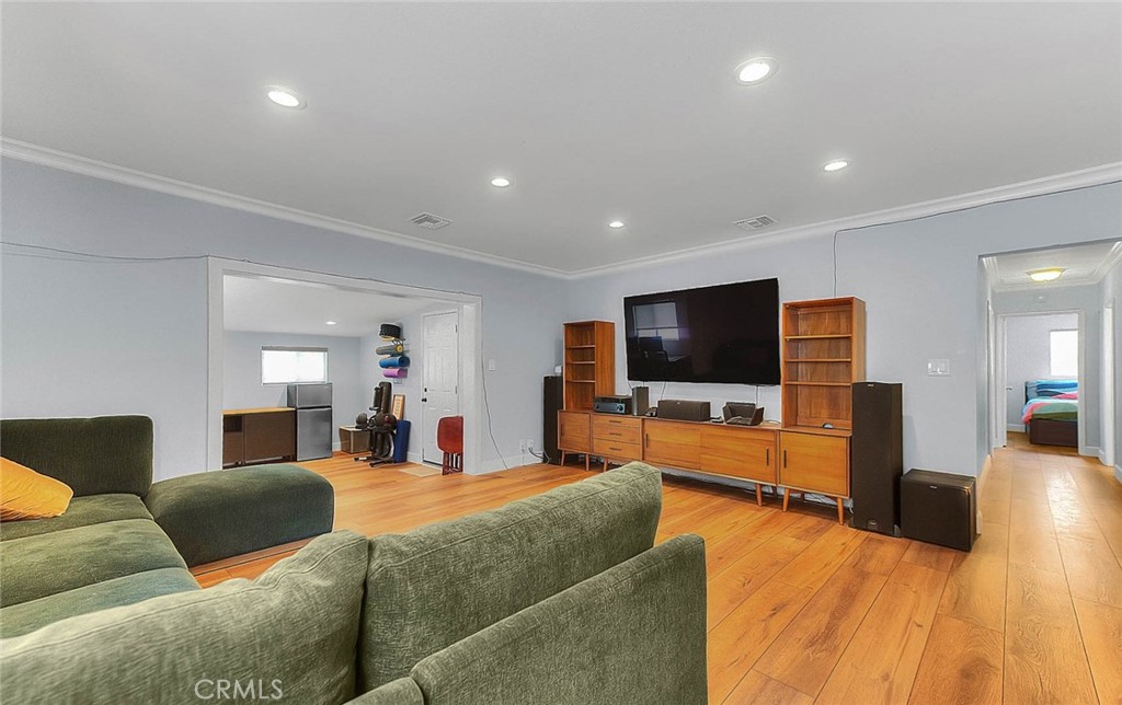 1342 W Southgate