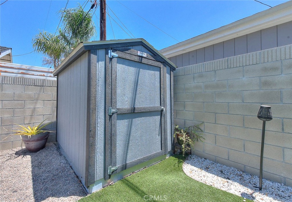 1342 W Southgate