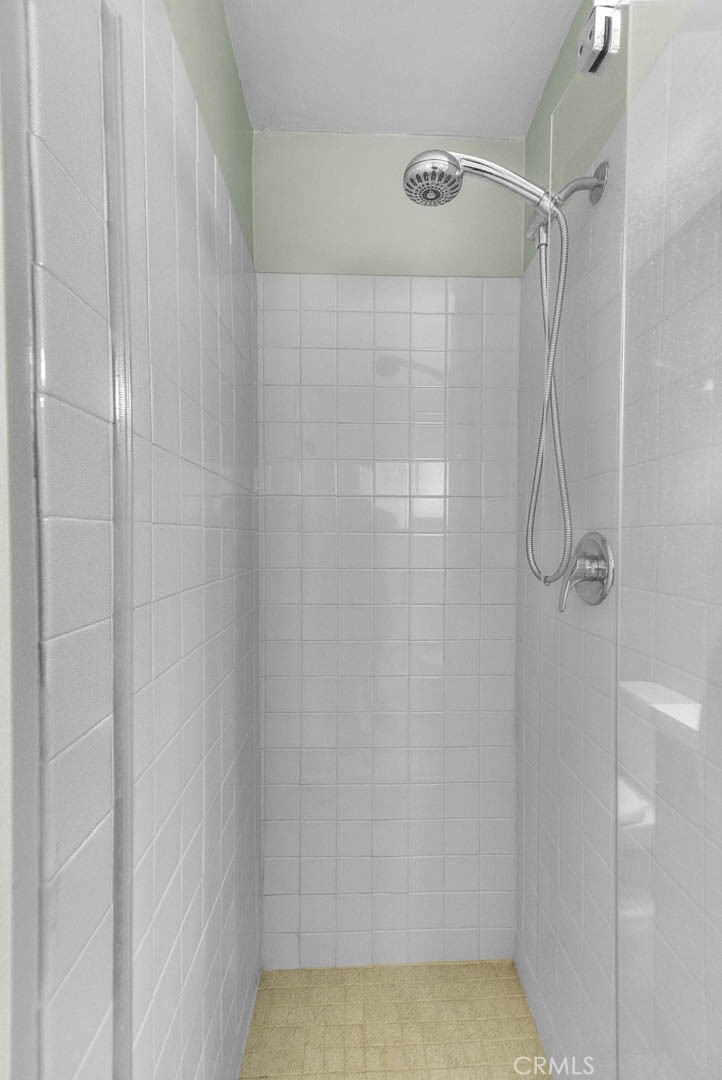1342 W Southgate