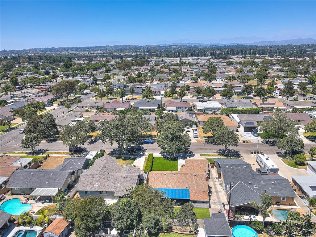 1342 W Southgate