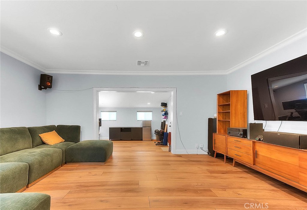 1342 W Southgate